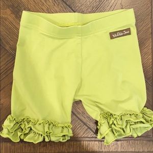 Matilda Jane size 6 pea colored shorties